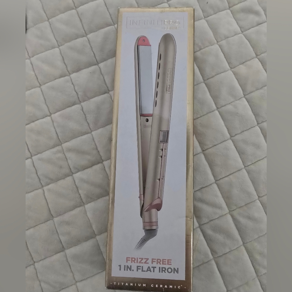 Infinitipro By Conair Frizz Free 1" Flat Iron Gold